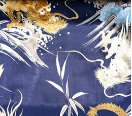 японский шелк. фрагмент дизайна японского мужского кимоно ТОМАРИНО